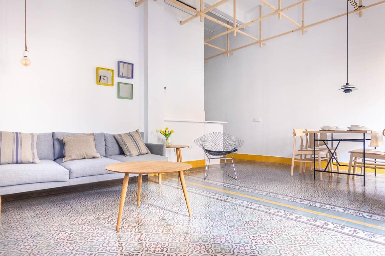 Pop Art , Sunny Apartment Near Santa Cruz Севиля Екстериор снимка