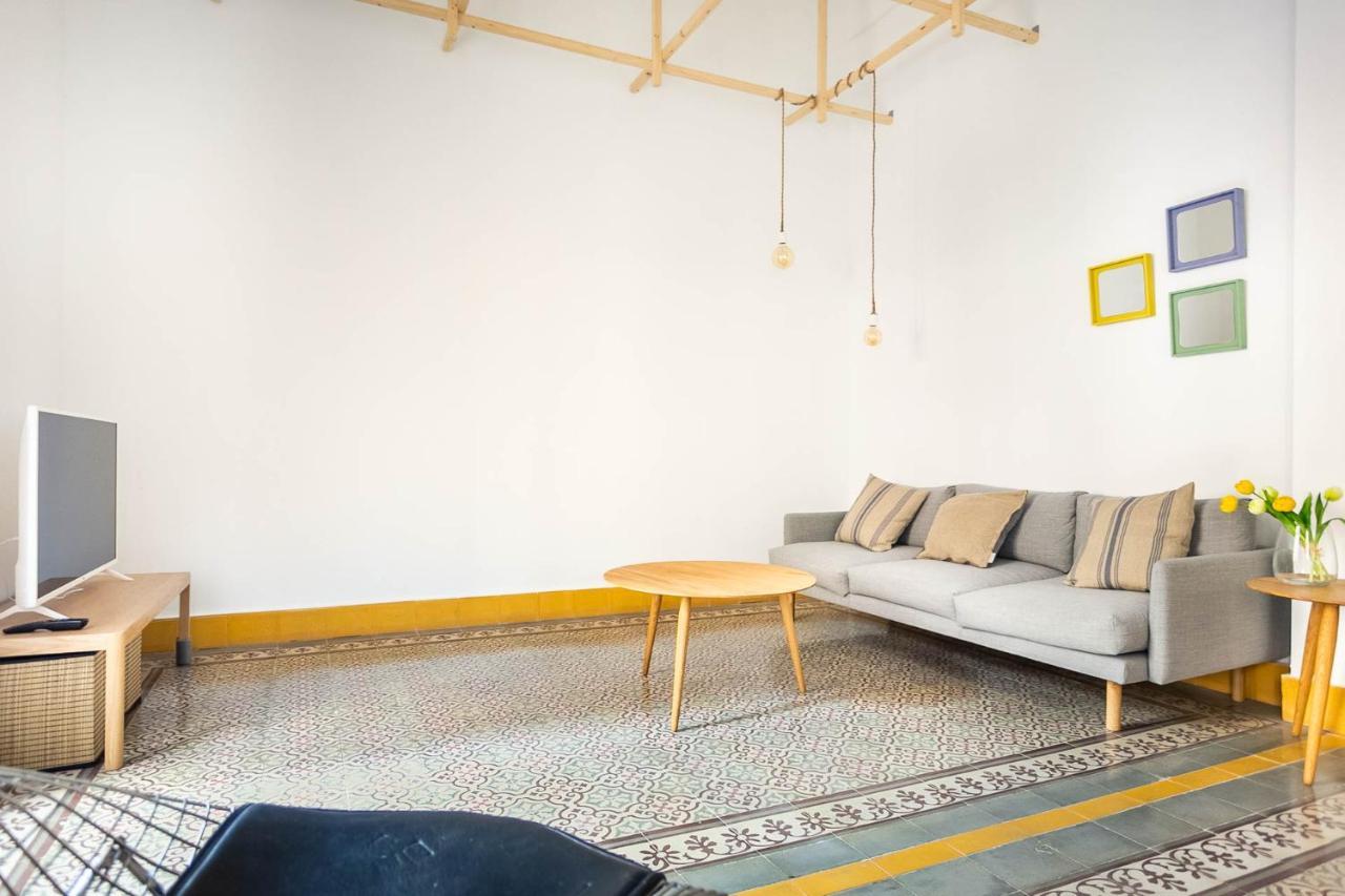 Pop Art , Sunny Apartment Near Santa Cruz Севиля Екстериор снимка